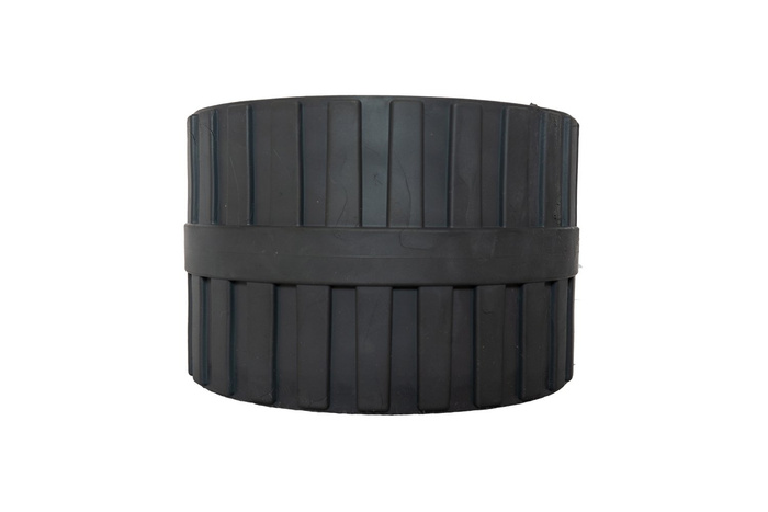 Non-marking graphite roller for the boat trailer
